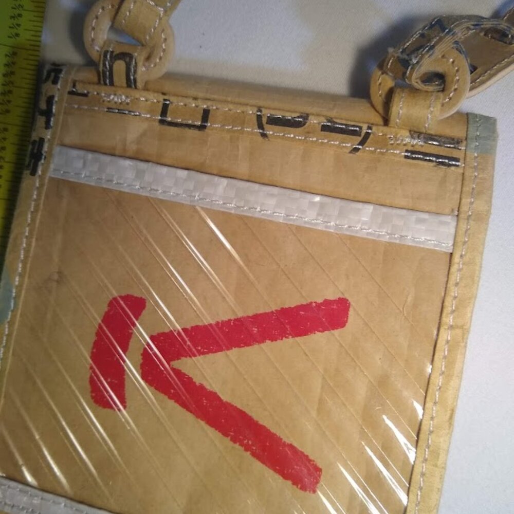 KEEN rare paper card wallet/crossbody bag - Picture 7 of 15